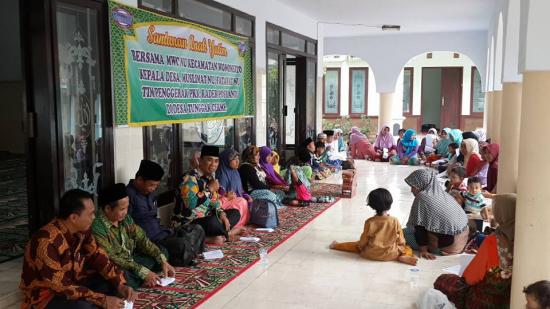 Sambut Tahun Baru Hijriyah, MWCNU Wonomerto Santuni Yatim Piatu